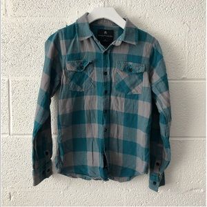 Shouthouse boys flannel sz: Small